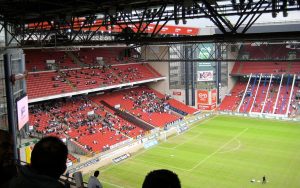 Rethinking stadiums : how to welcome your fans back? An ESSMA case-study